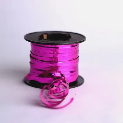 Listón Curly Metálico 100 m Color Fucsia